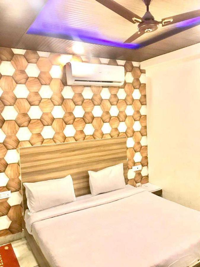 Hotel Anand Amritsar Extérieur photo