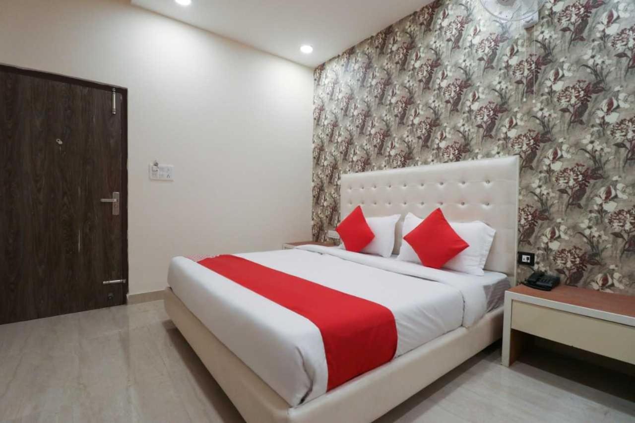 Hotel Anand Amritsar Extérieur photo