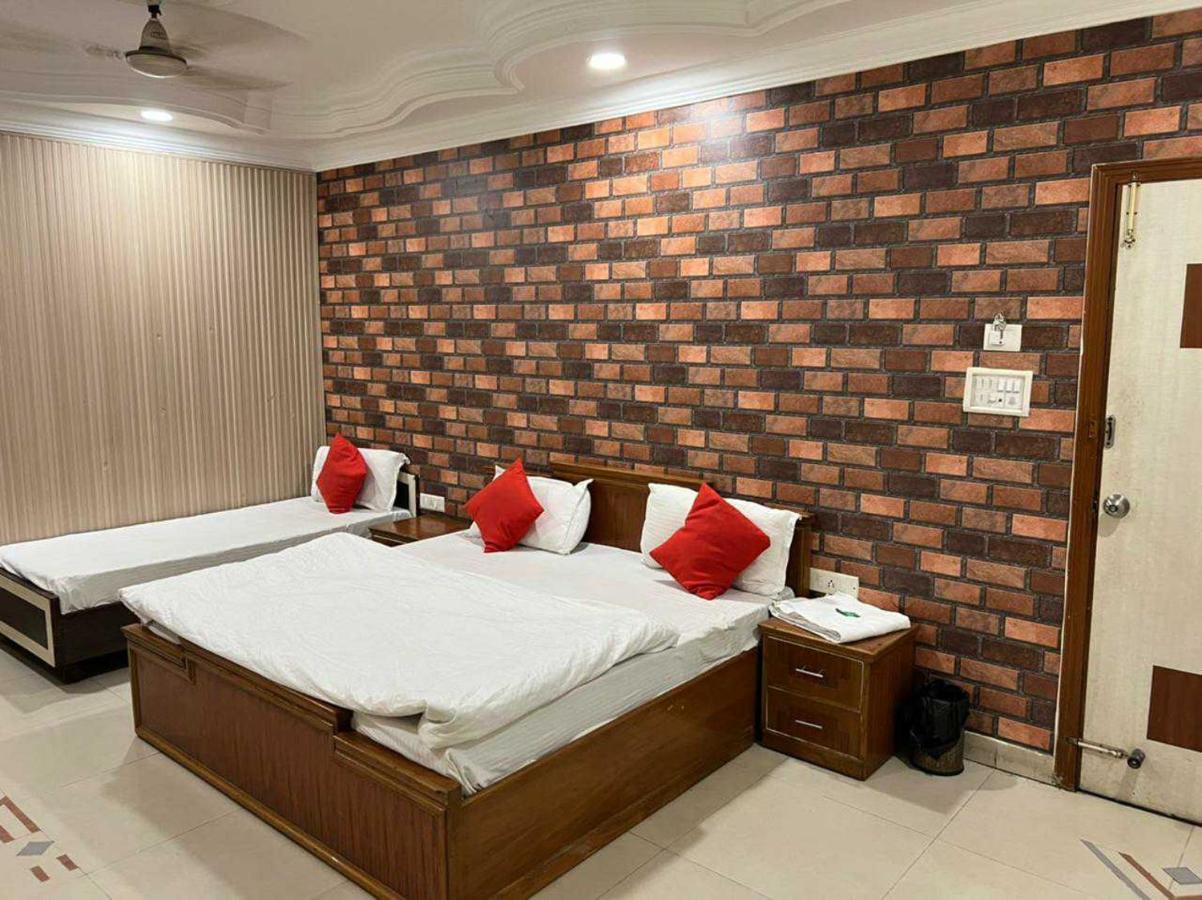 Hotel Anand Amritsar Extérieur photo