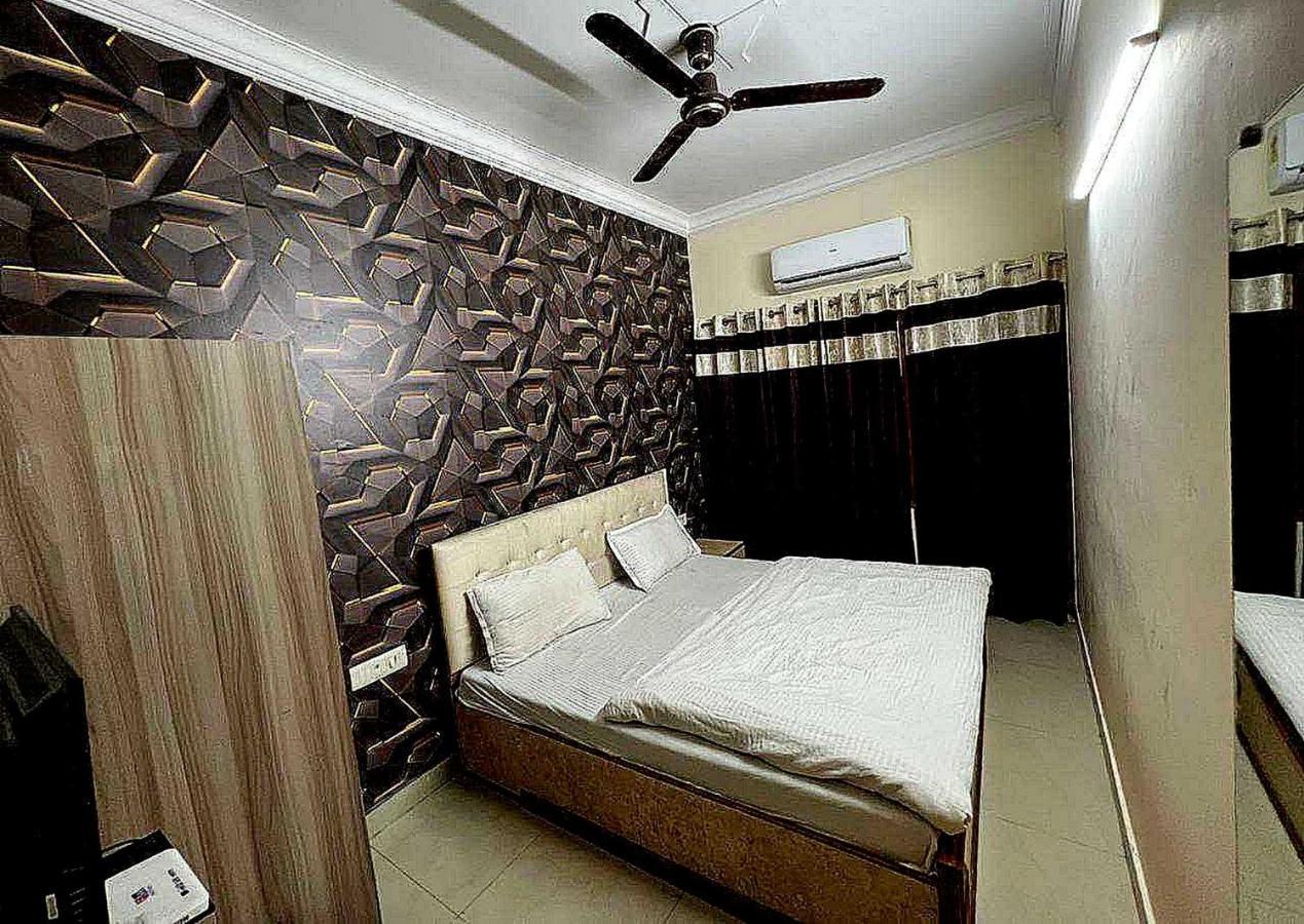 Hotel Anand Amritsar Extérieur photo