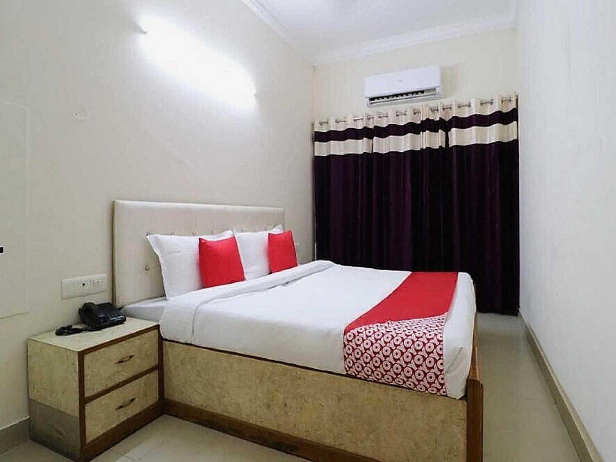 Hotel Anand Amritsar Extérieur photo