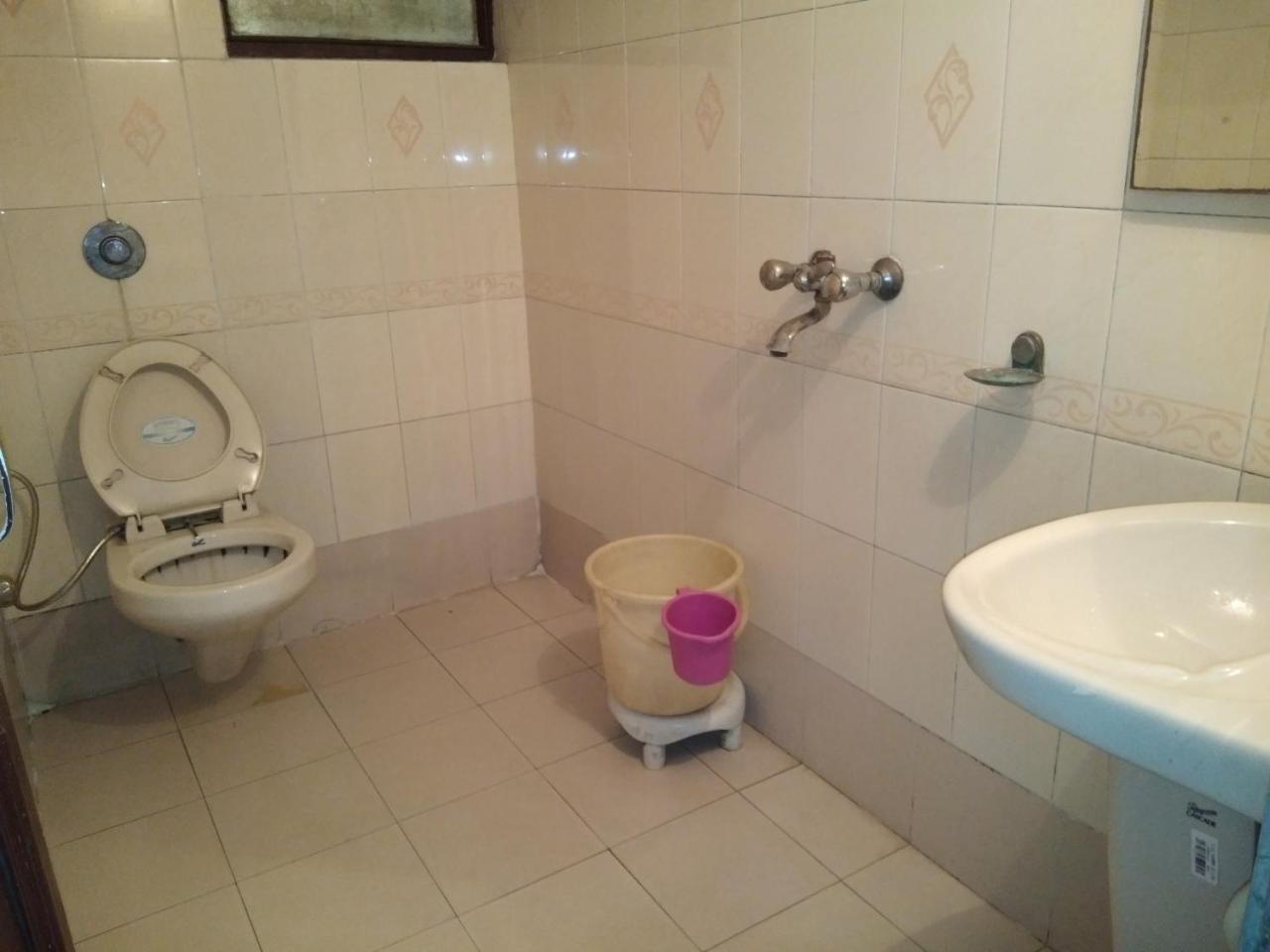 Hotel Anand Amritsar Extérieur photo