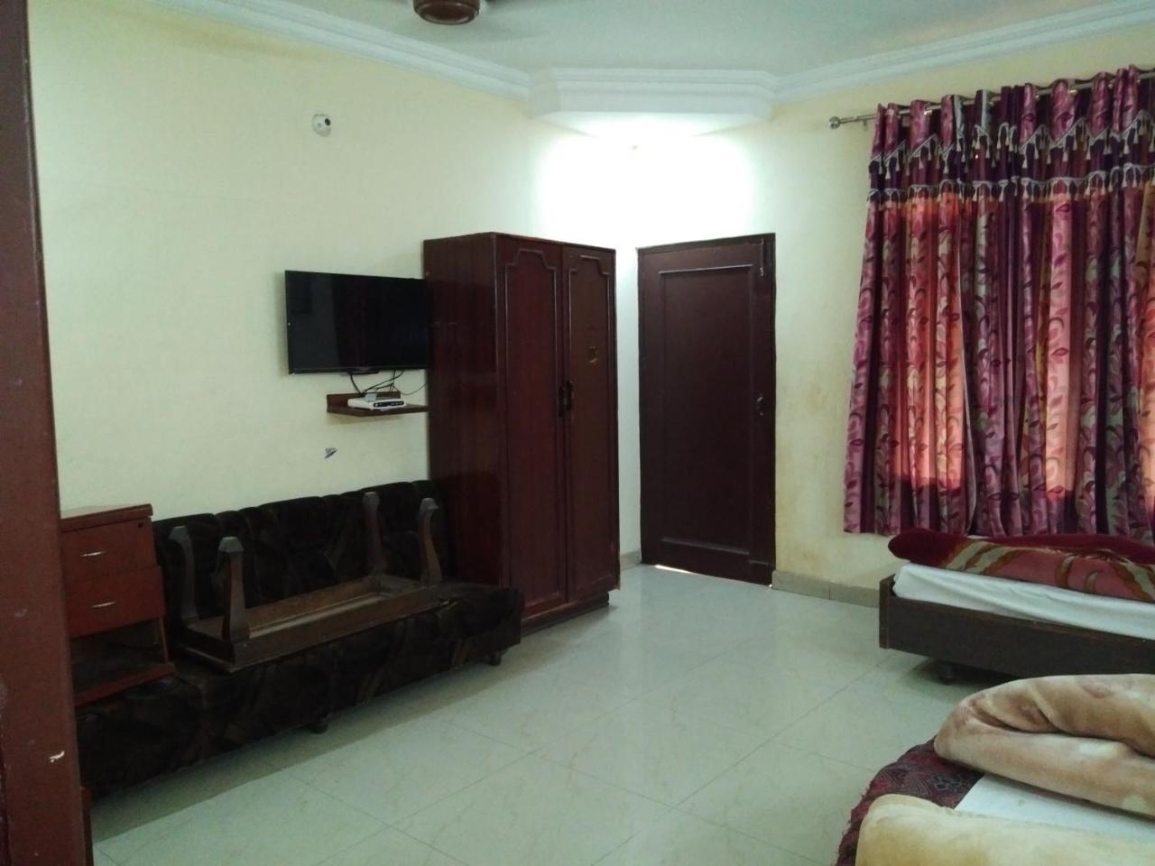 Hotel Anand Amritsar Extérieur photo